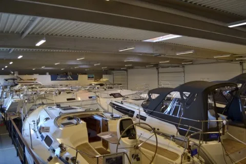 Floor/Lund Marine