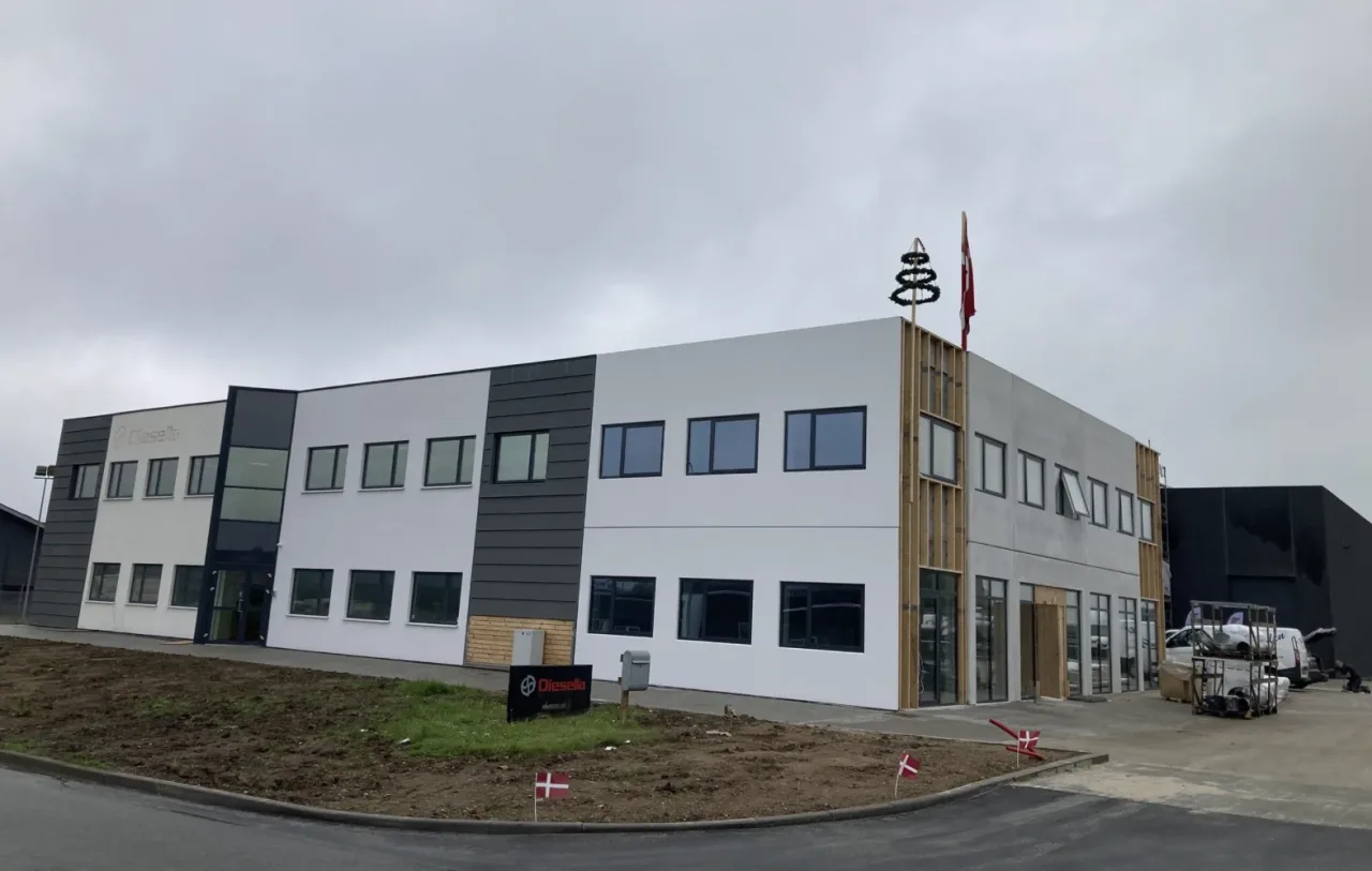REJSEGILDE HOS DIESELLA