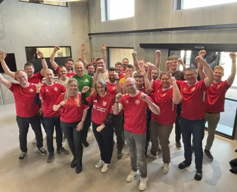 Fodboldtrøje fredag