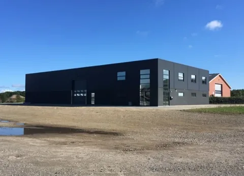 Dansk MaskinMontage ApS, Give