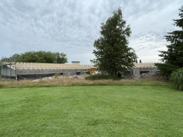 Sommerbyggeri hos Give konfekture
