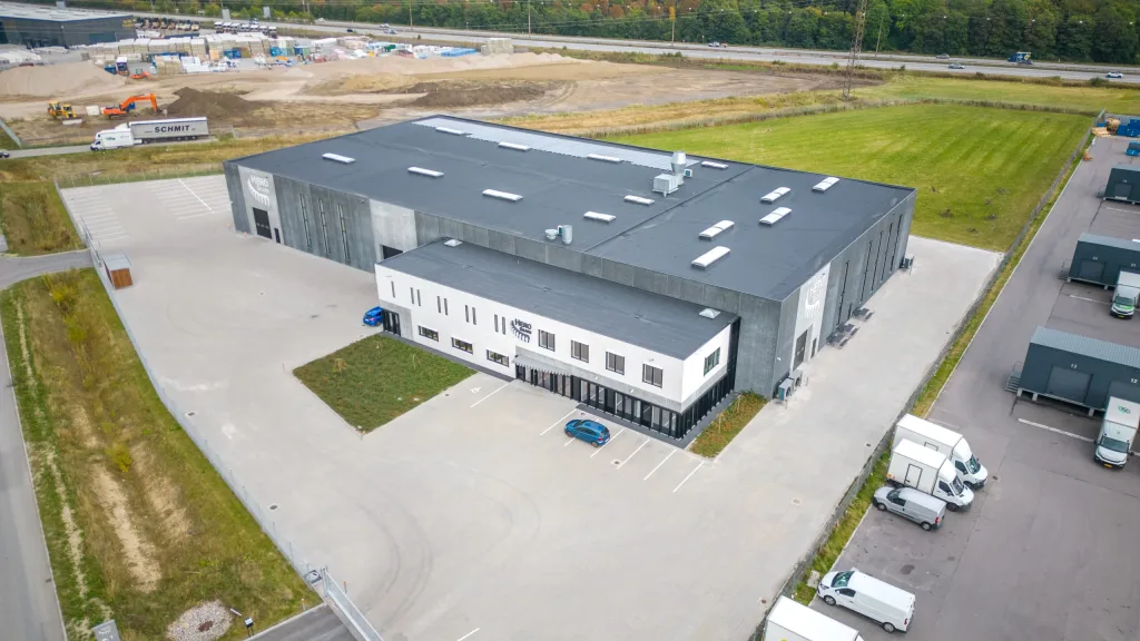 Hero Gears, Ishøj